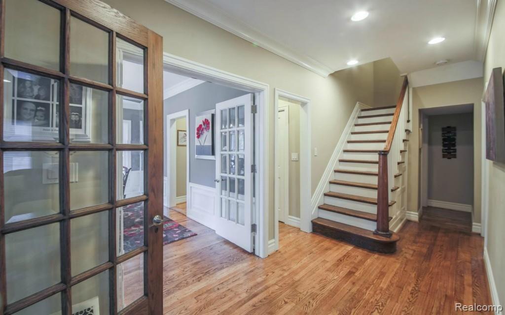 667 Washington Road Grosse Pointe, MI 48230 - Photo 2 of 29 2-photo-web-1680x1050-203228.jpg