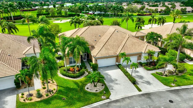 $350,000 | 6886 Swansea Lane, Boynton Beach, FL 33472