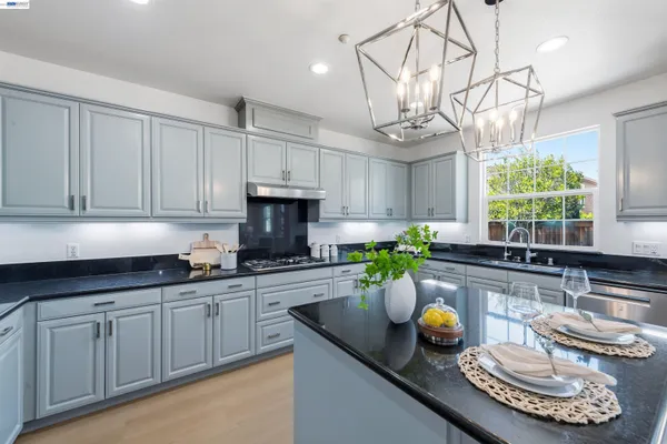 $1,849,888 | 4978 Houlton Court, Dublin, CA 94568