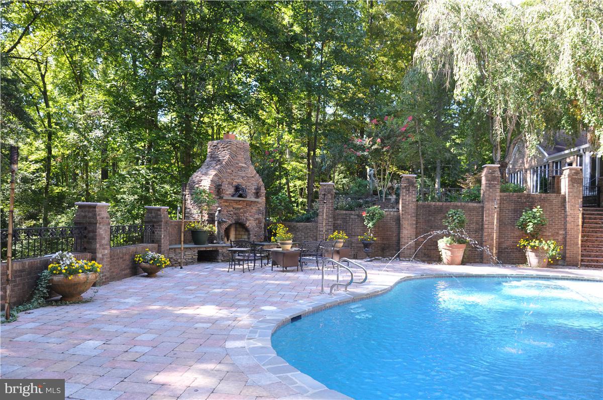 738 Intrepid Way Davidsonville, MD 21035 - Photo 13 of 71 a view of a house with backyard