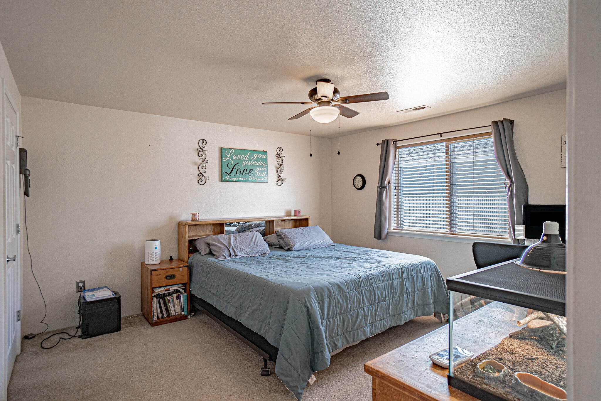 653 Andrea Way Eagle Point, OR 97524 - Photo 11 of 25 DSC09375-HDR