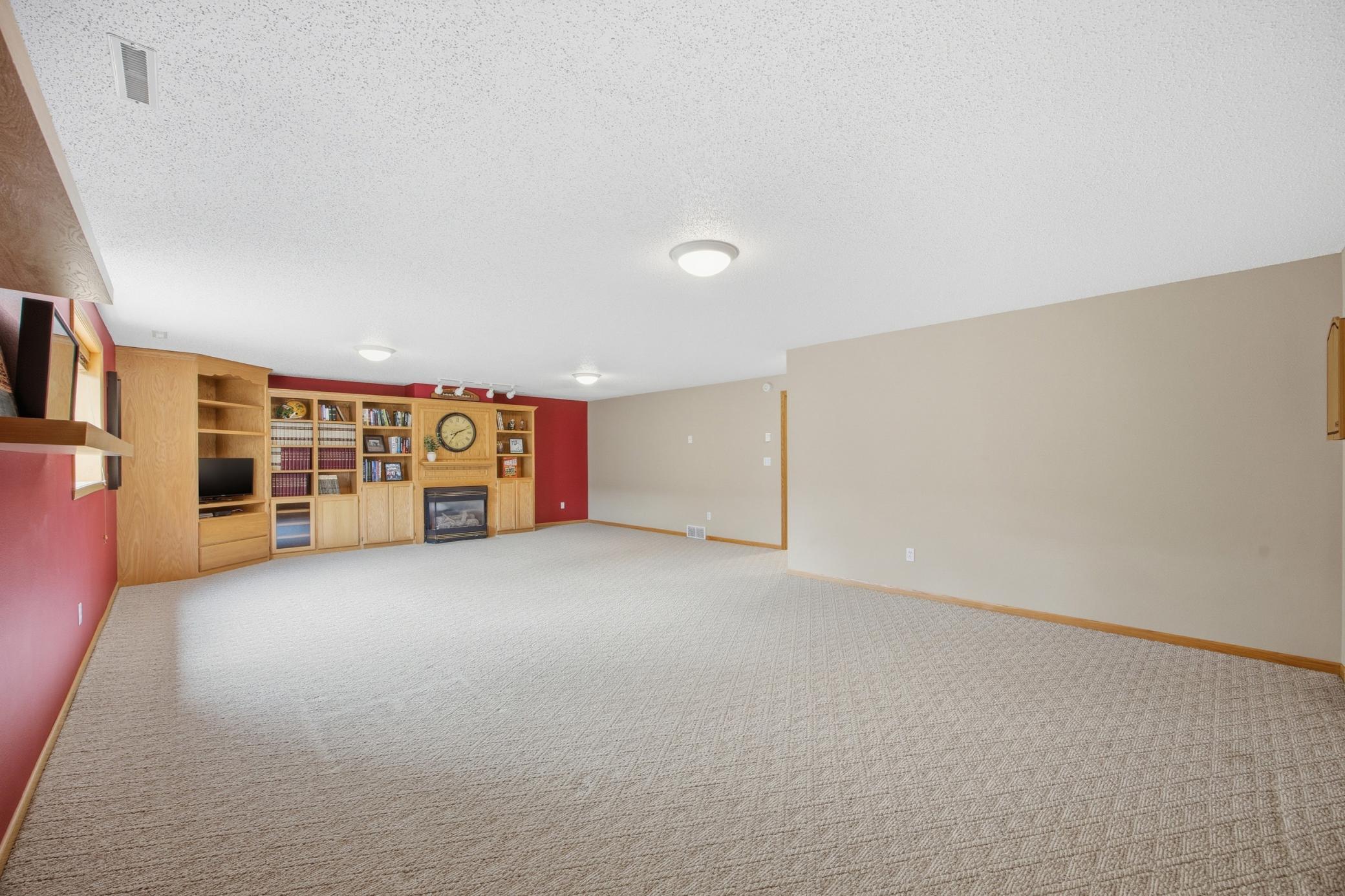 4054 South Rivershore Drive Moorhead, MN 56560 - Photo 27 of 47