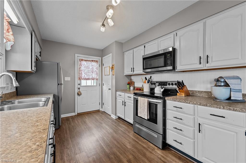 2904 Spencers Grove Road Browns Summit, NC 27214 - Photo 11 of 40