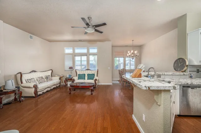 $499,900 | 4160 Donovan Way, Turlock, CA 95382