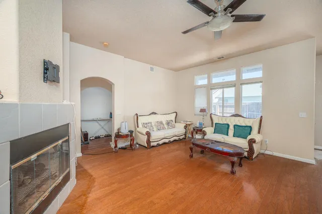 $499,900 | 4160 Donovan Way, Turlock, CA 95382