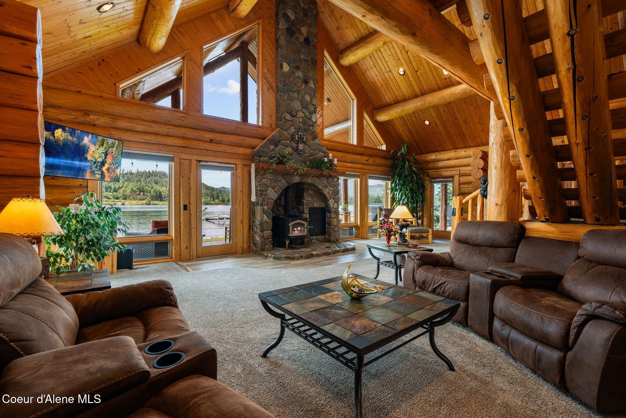 816 Ponderesa Ranch Road Sagle, ID 83860 - Photo 17 of 95 Living Area