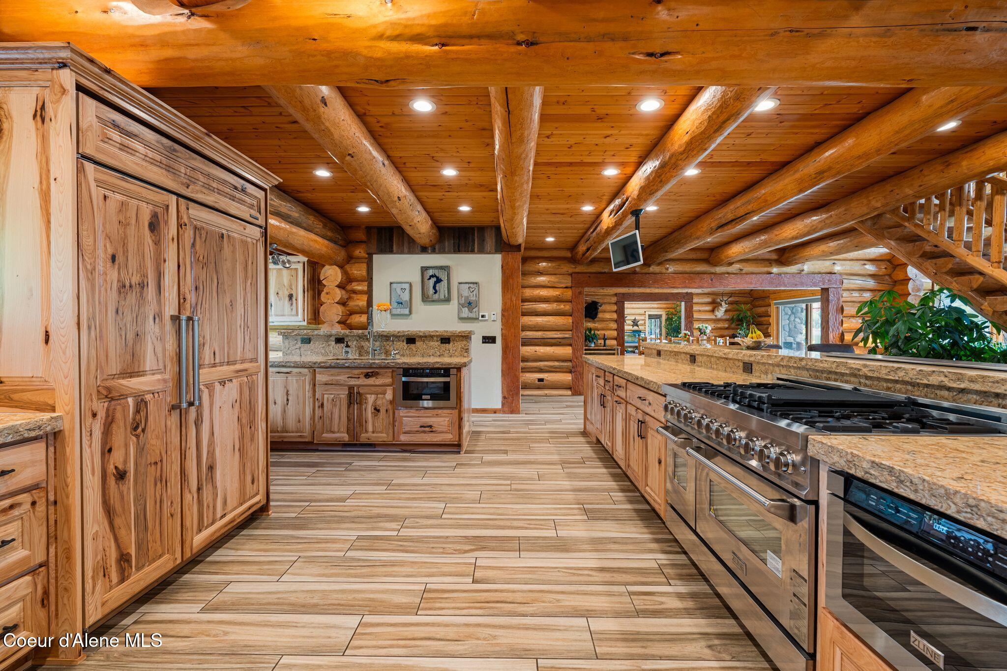 816 Ponderesa Ranch Road Sagle, ID 83860 - Photo 20 of 95 Kitchen