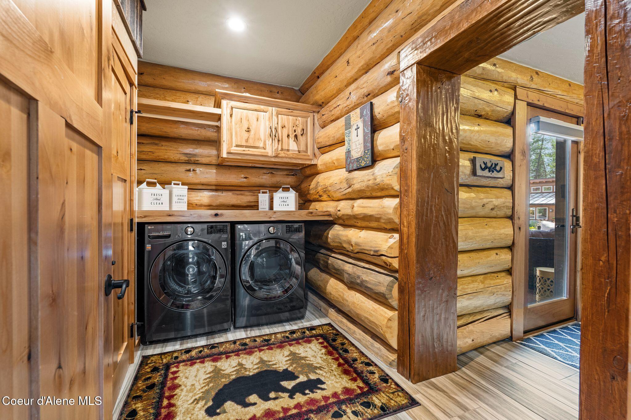 816 Ponderesa Ranch Road Sagle, ID 83860 - Photo 37 of 95 Laundry 1
