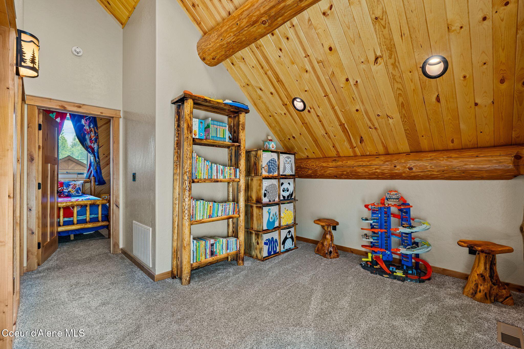 816 Ponderesa Ranch Road Sagle, ID 83860 - Photo 59 of 95 Bedroom