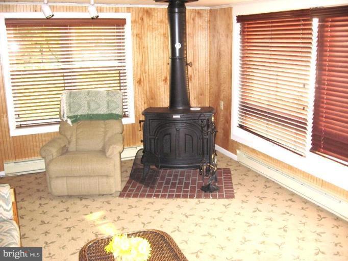 23 Borens Shore Road Elkton, MD 21921 - Photo 11 of 22 Family Room