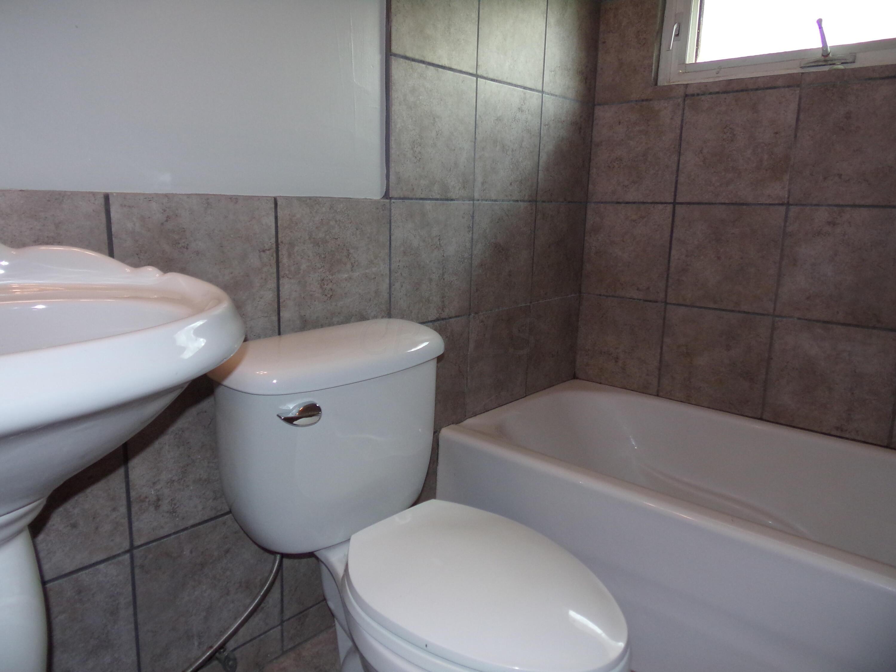 3709 Briggs Road, Unit 3711 Columbus, OH 43228 - Photo 15 of 19 3711