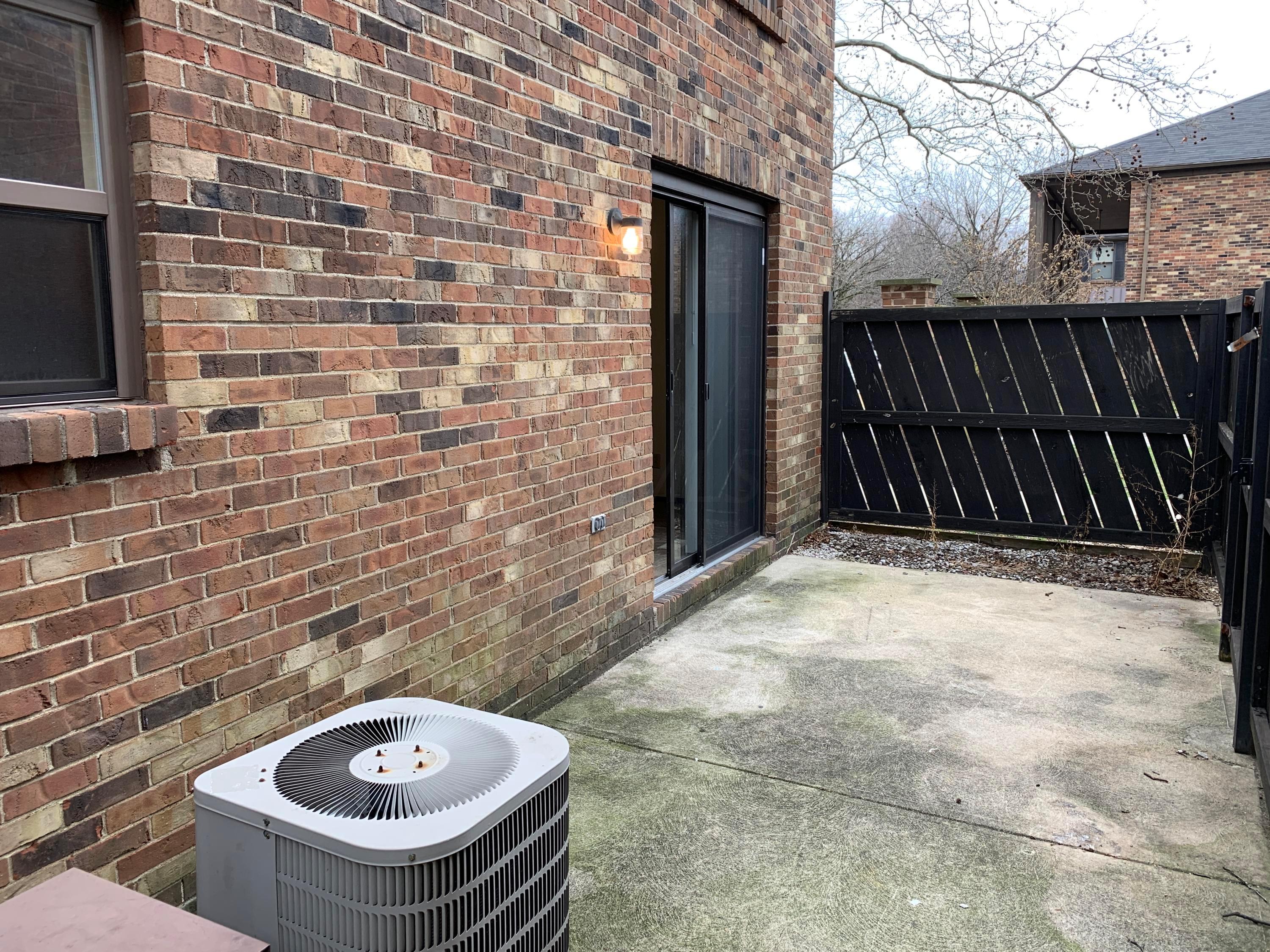 5904 Hallworth Avenue, Unit 5904A Columbus, OH 43232 - Photo 12 of 19