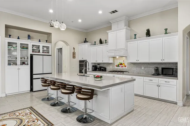 $1,199,999 | Undisclosed Address, Bakersfield, CA 93307