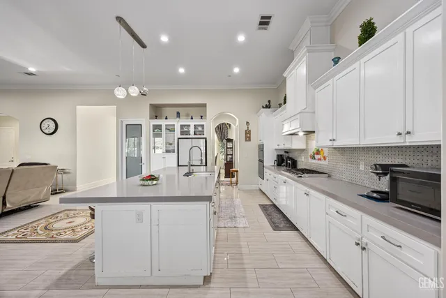 $1,199,999 | Undisclosed Address, Bakersfield, CA 93307