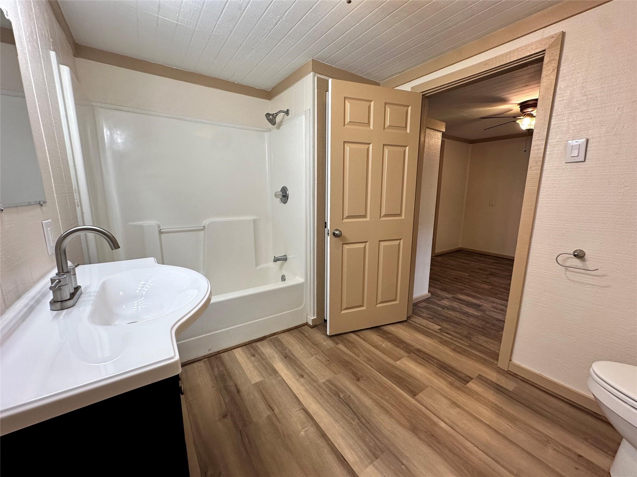 12462 Main Street Chester, TX 75936 - Photo 4 of 30