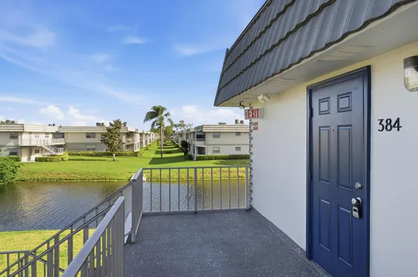 $1,600 | 384 Saxony Lane, Delray Beach, FL 33446