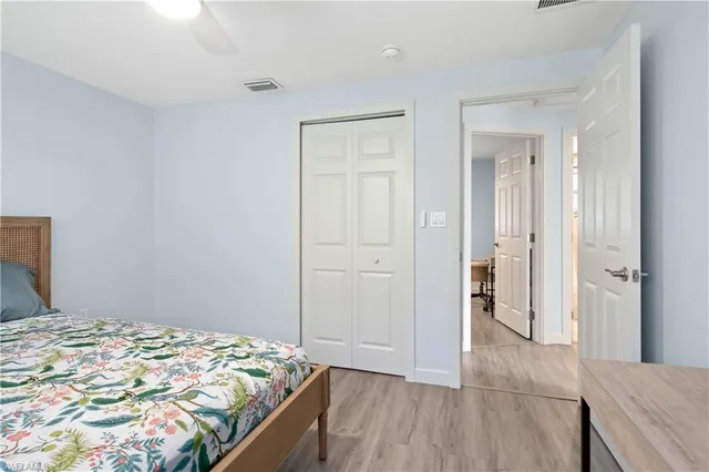 $800,000 | 807 106th Avenue North, Naples, FL 34108