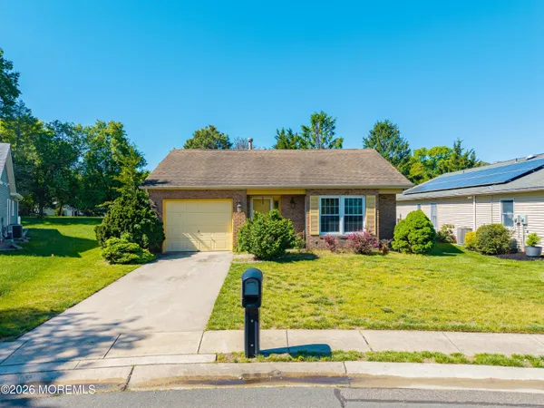 $365,000 | 1505 Essex Court, Toms River, NJ 08755