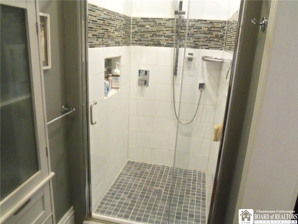 65 West 4th Street Dunkirk, NY 14048 - Photo 23 of 40