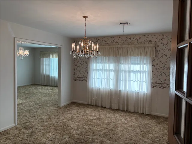 $255,000 | 984 North Monroe Street, La Grange, TX 78945