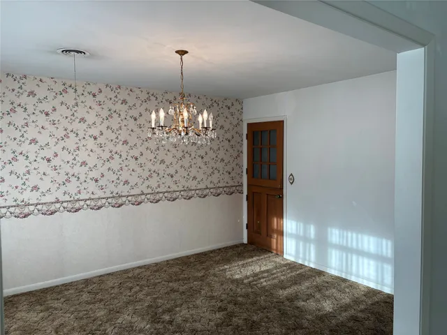 $255,000 | 984 North Monroe Street, La Grange, TX 78945