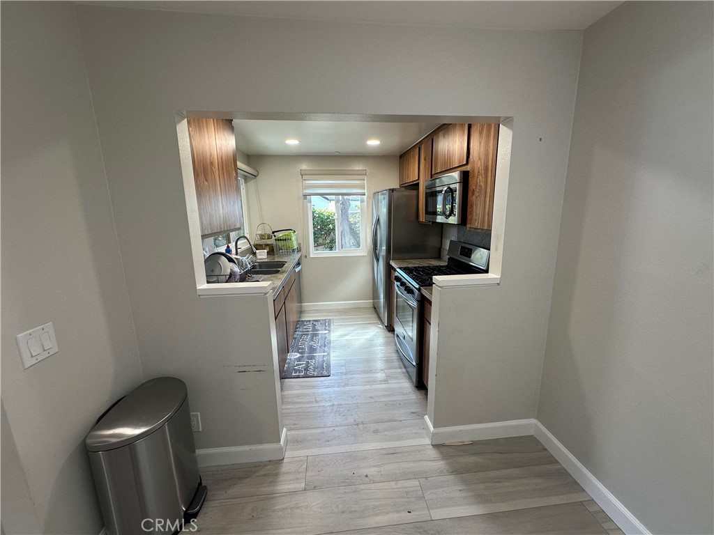 156 Echo Run, Unit 70 Irvine, CA 92614 - Photo 8 of 25