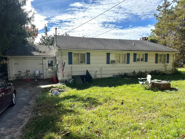 $219,900 | 18 Maynard Hill Road, Preston, CT 06365