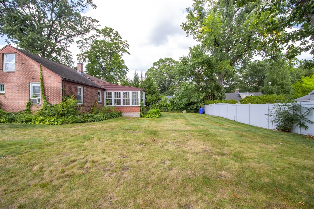 267 Winton Street Springfield, MA 01118 - Photo 28 of 28 a house view with a garden space