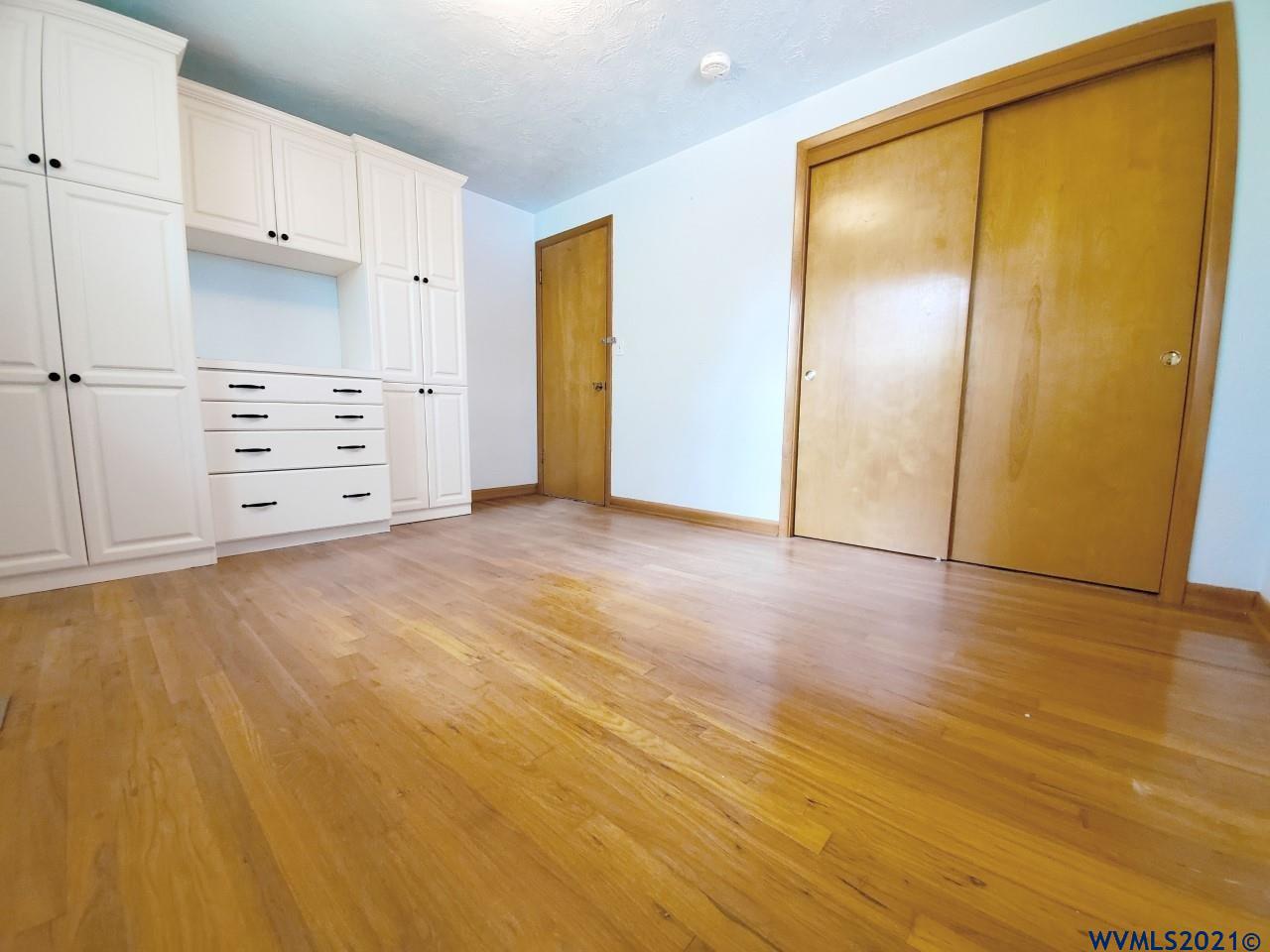 4726 Dakota Road Southeast Salem, OR 97302 - Photo 10 of 30 Gallery Image 10