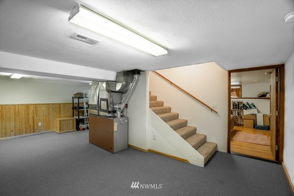 7512 Long Lake Road Southeast Port Orchard, WA 98367 - Photo 11 of 31 Gallery Image 11
