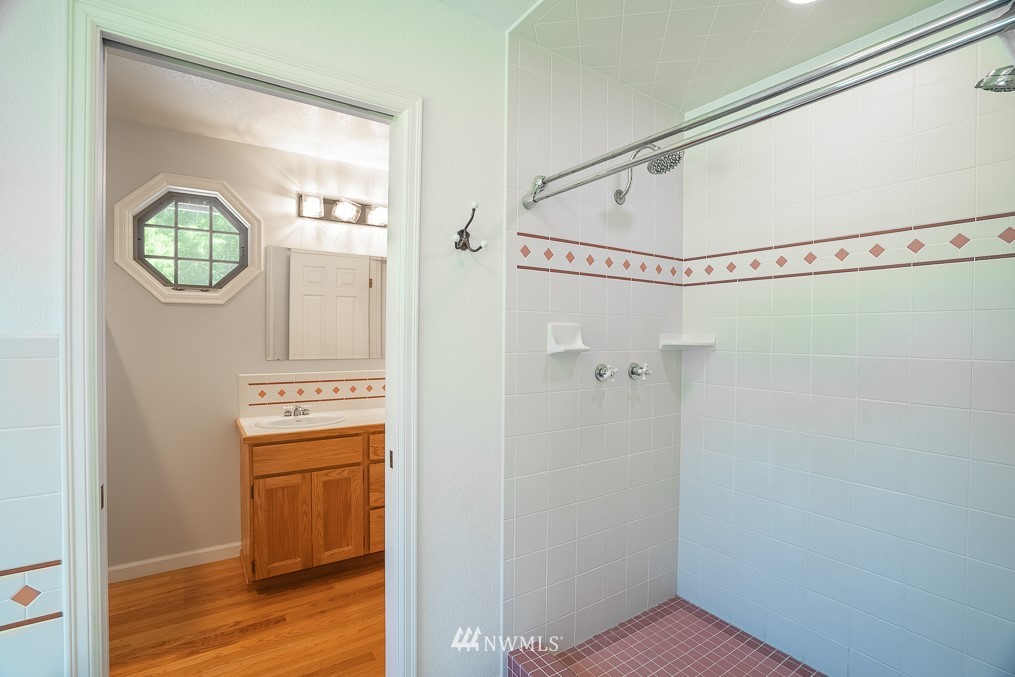 7512 Long Lake Road Southeast Port Orchard, WA 98367 - Photo 21 of 31 Gallery Image 21