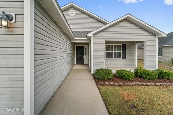 $1,795 | 4008 West T Whitehead Drive, Jacksonville, NC 28546