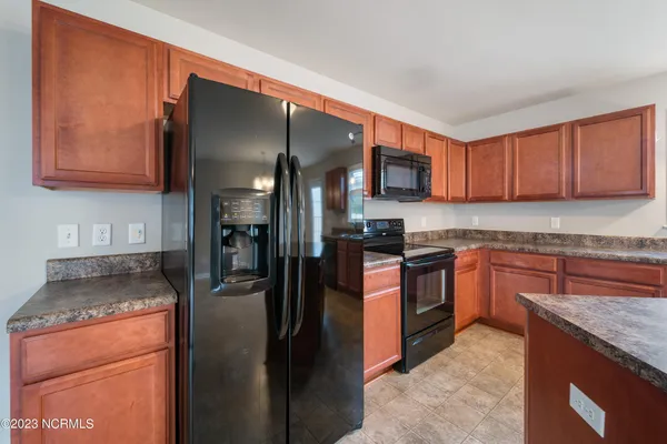 $1,795 | 4008 West T Whitehead Drive, Jacksonville, NC 28546