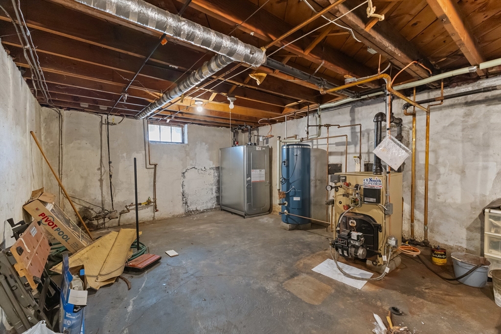27 Kinnicutt Road Worcester, MA 01602 - Photo 26 of 38