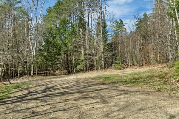 $575,000 | 151-155 Millbrook Road, Thornton, NH 03285