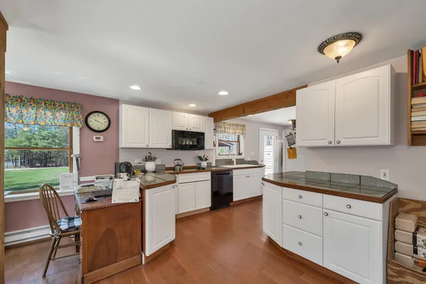 $575,000 | 151-155 Millbrook Road, Thornton, NH 03285