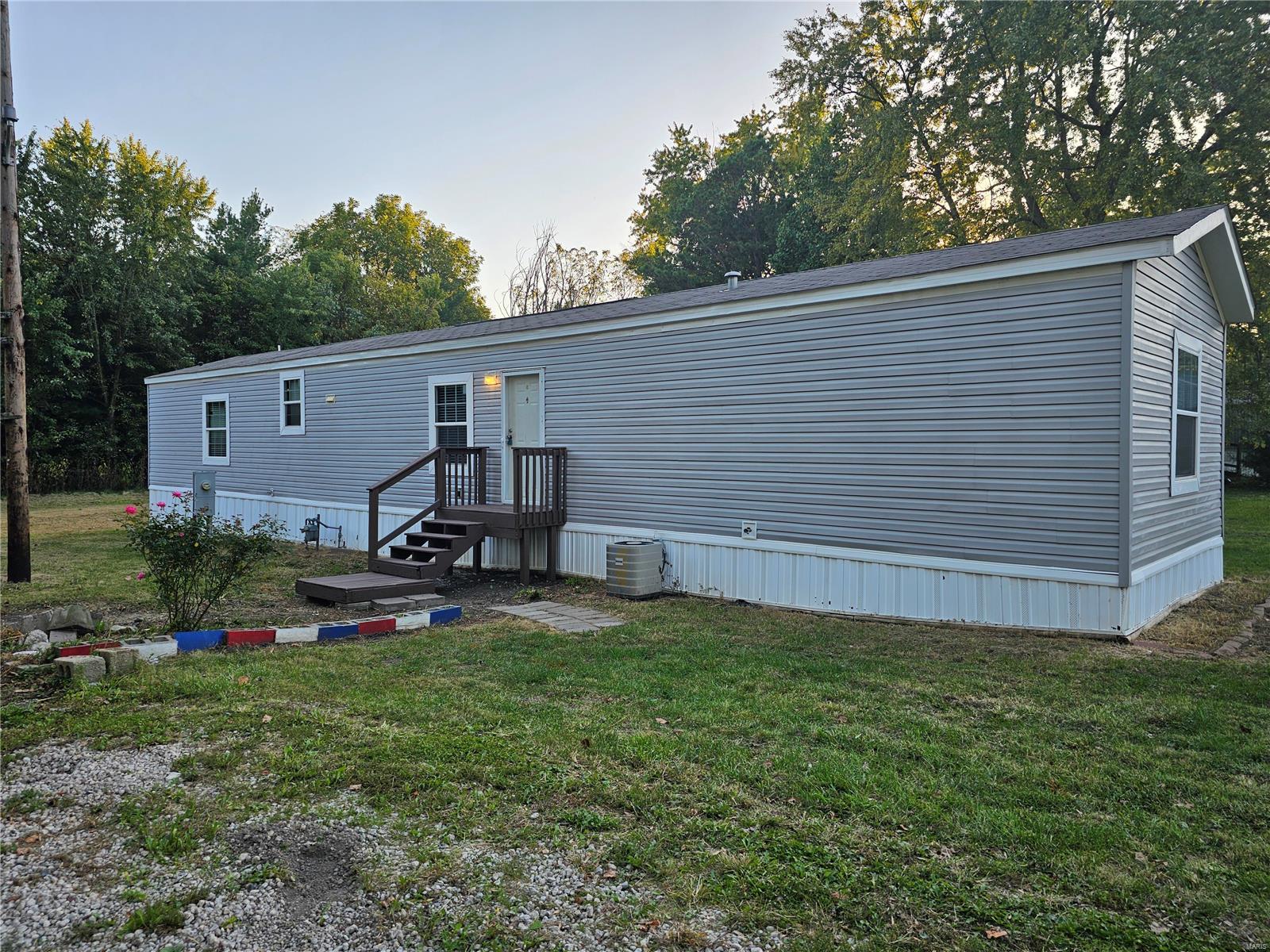 217 East Clinton Street Springfield, IL 62707 - Photo 1 of 19