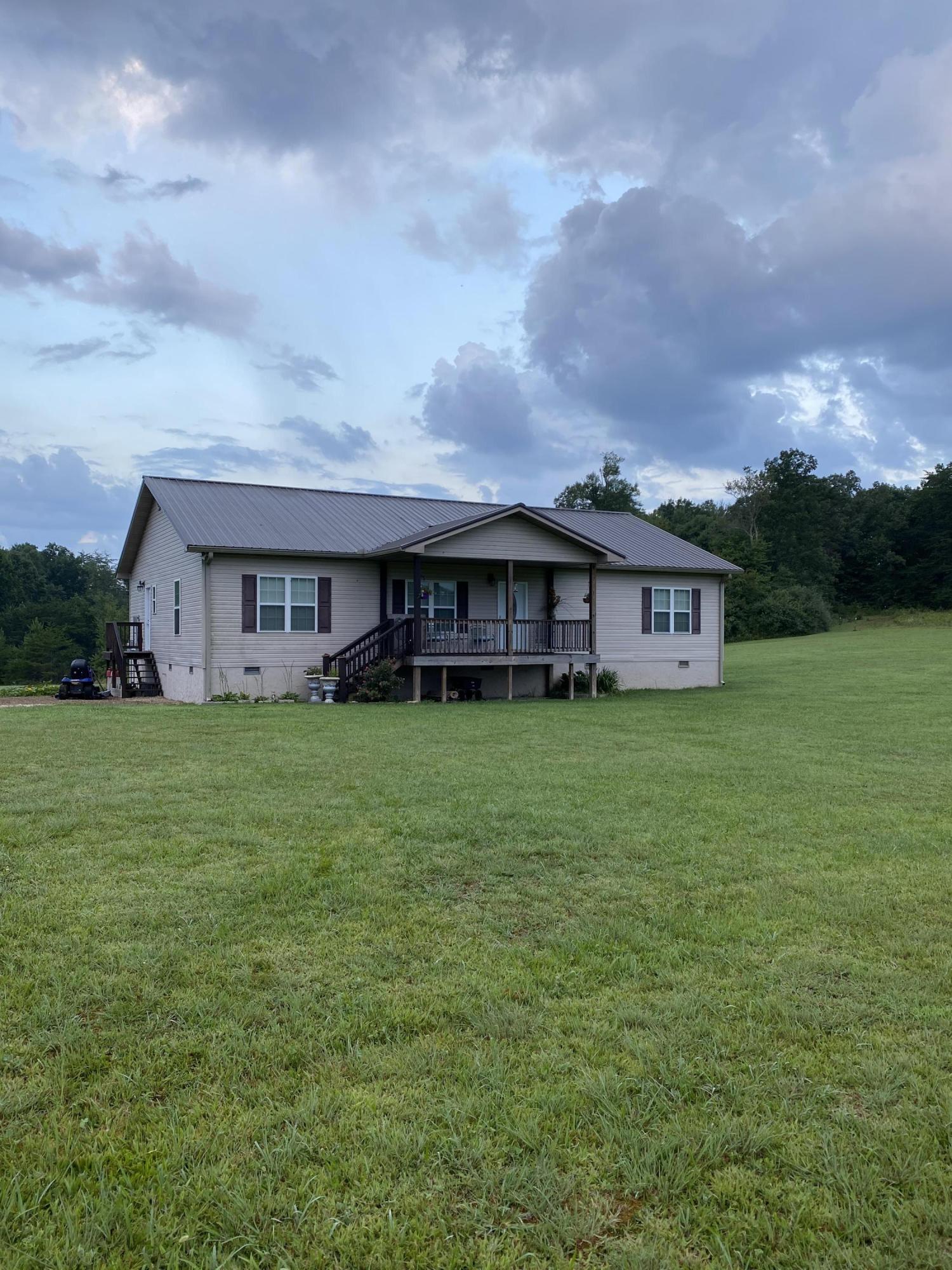 9241 Eastland Road Sparta, TN 38583 - Photo 2 of 19 IMG_6853