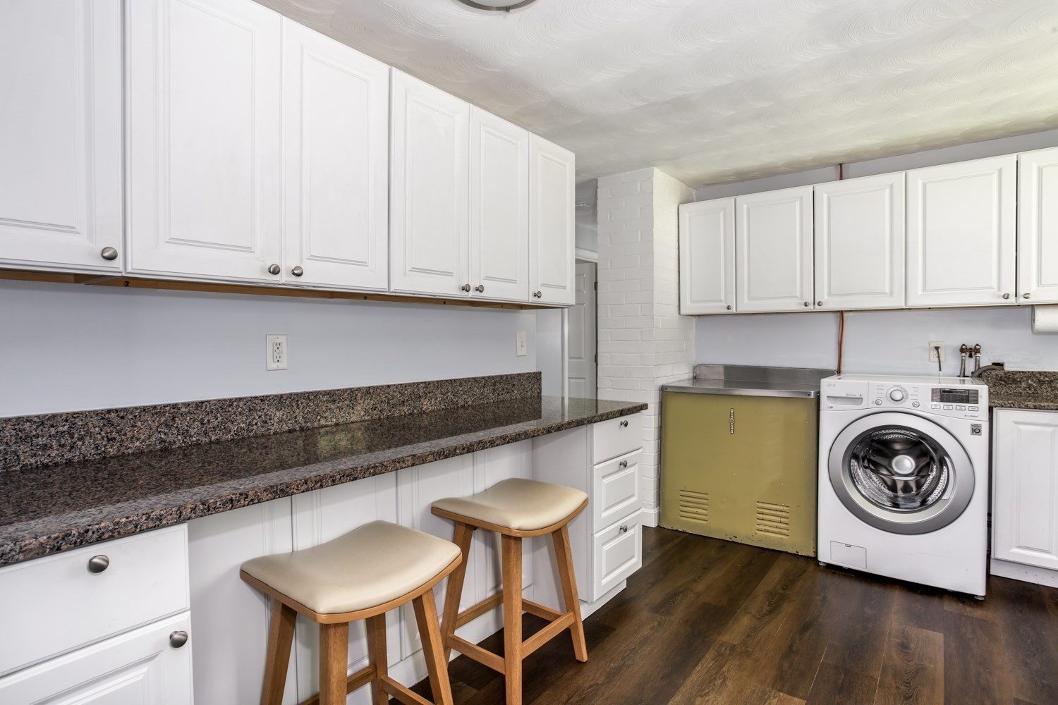 12 Terri Road Framingham, MA 01701 - Photo 13 of 36 Gallery Image 13