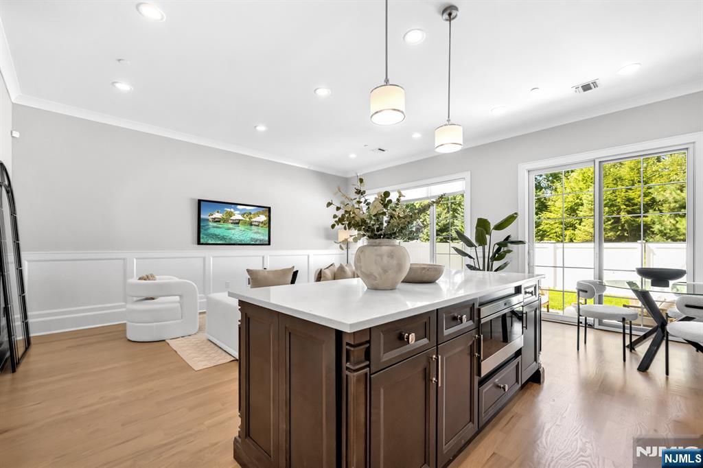 14 Gabriel Court, Unit 14 Paramus, NJ 07652 - Photo 11 of 44