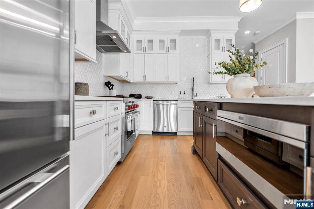 14 Gabriel Court, Unit 14 Paramus, NJ 07652 - Photo 12 of 44