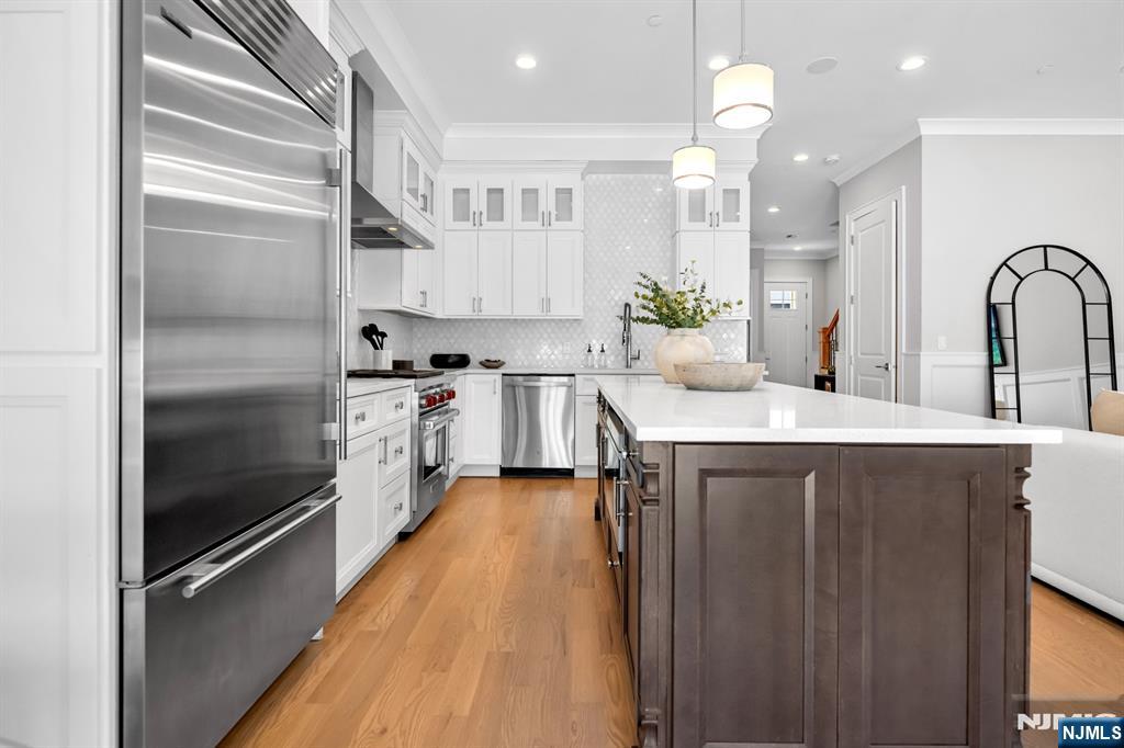 14 Gabriel Court, Unit 14 Paramus, NJ 07652 - Photo 13 of 44