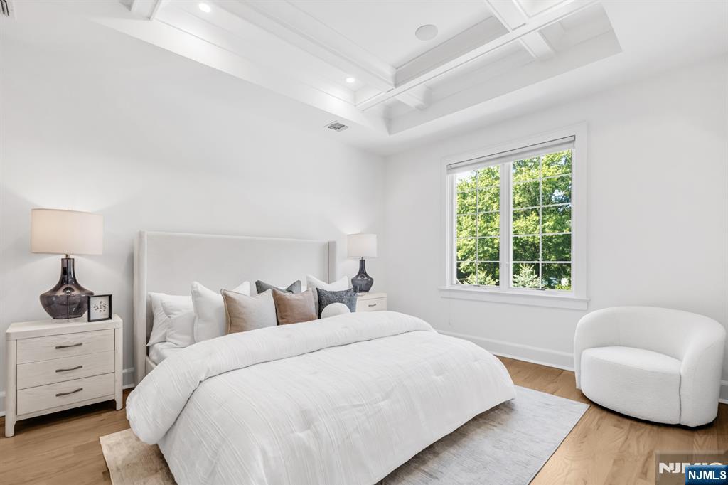 14 Gabriel Court, Unit 14 Paramus, NJ 07652 - Photo 17 of 44