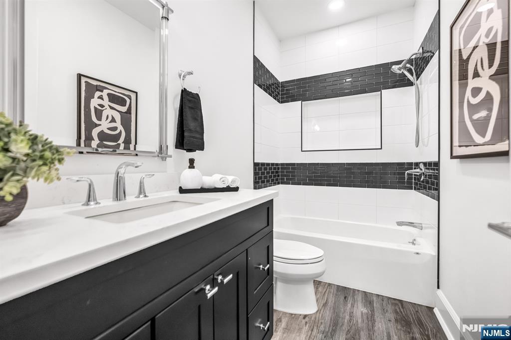 14 Gabriel Court, Unit 14 Paramus, NJ 07652 - Photo 30 of 44