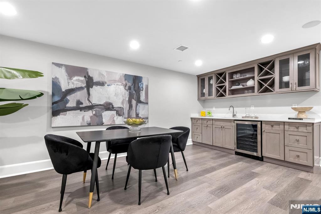 14 Gabriel Court, Unit 14 Paramus, NJ 07652 - Photo 37 of 44