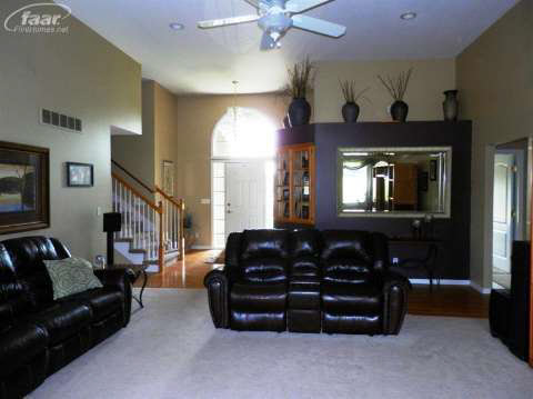 5401 East Carpenter Road Flint, MI 48506 - Photo 11 of 80 20416919-10.JPG