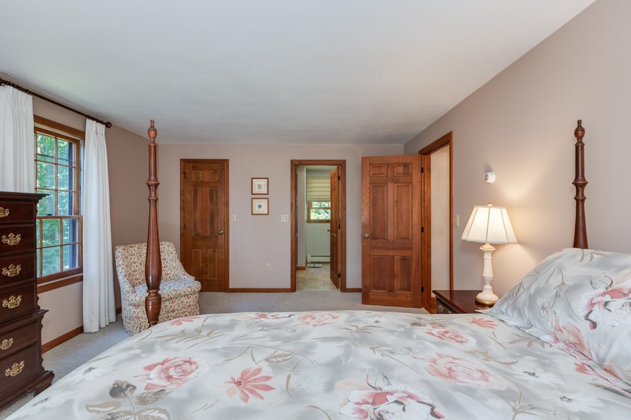 28 Freedom Hill Road Hampstead, NH 03841 - Photo 22 of 37