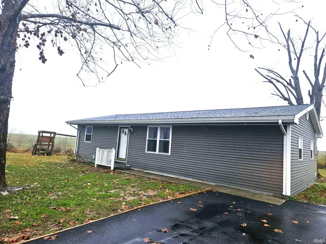 $129,900 | 2367 Highway 57, Washington, IN 47501
