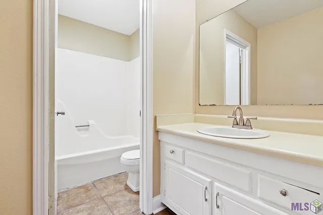 $99,000 | 522 South Flannery Road, Unit A, Baton Rouge, LA 70815