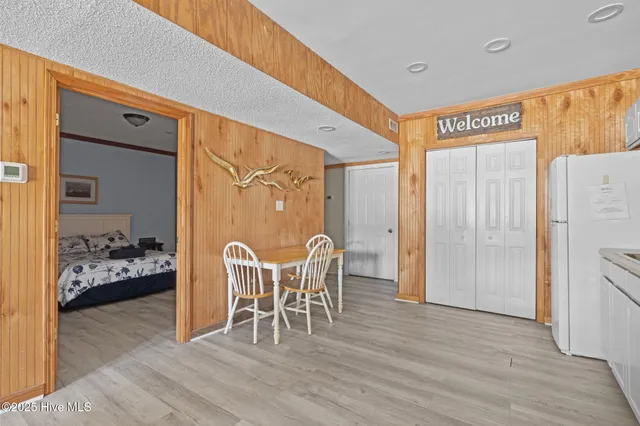 $1,350 | 360 Island Road, Unit 2, Harkers Island, NC 28531